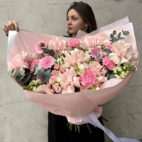 Flori proaspete și cadouri perfecte, livrate la domiciliu